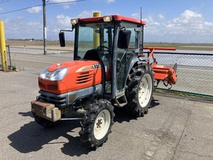 クボタ KUBOTA トラクター キングアイ KINGEYE キャビン付き ディーゼル KT30 可動品 現状渡し 直接引取り限定
